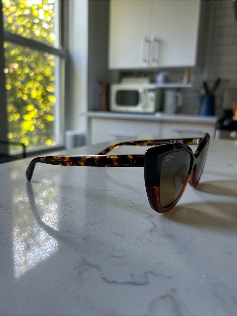 Maui Jim Tortoiseshell Cat-Eye Sunglasses with Brown Lenses Polarized - Picture 3 of 6